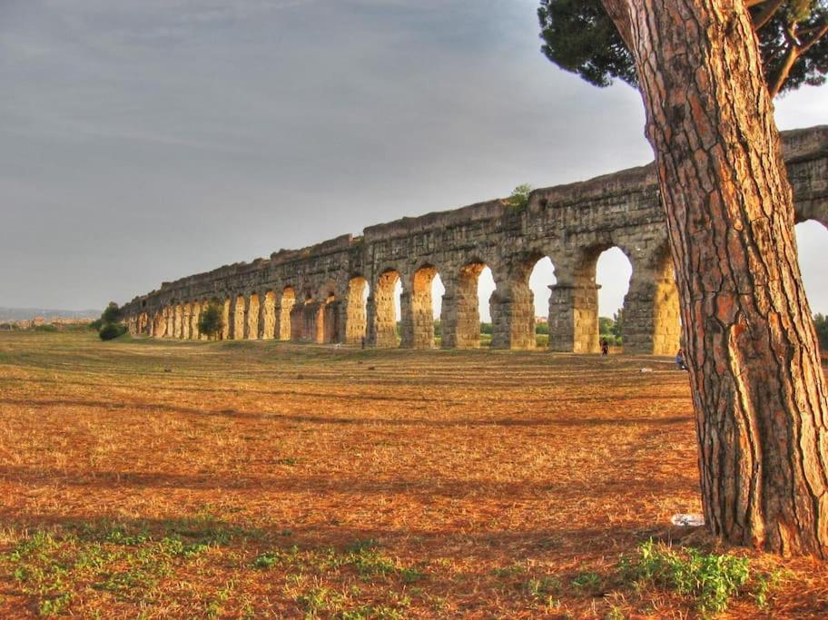 Two-Room Apt. Under The Aqueduct'S Arch In Pigneto Rom Exteriör bild