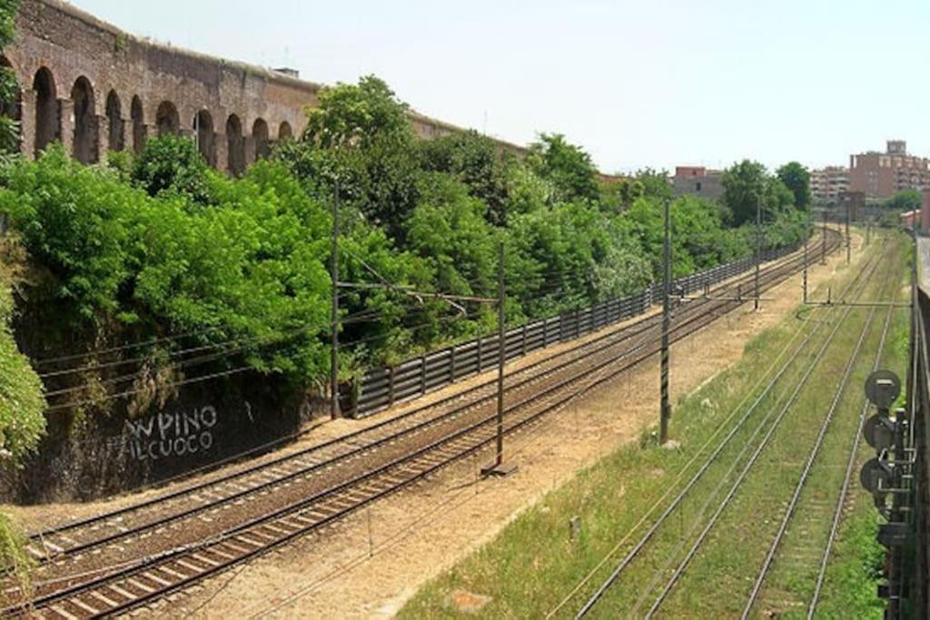 Two-Room Apt. Under The Aqueduct'S Arch In Pigneto Rom Exteriör bild